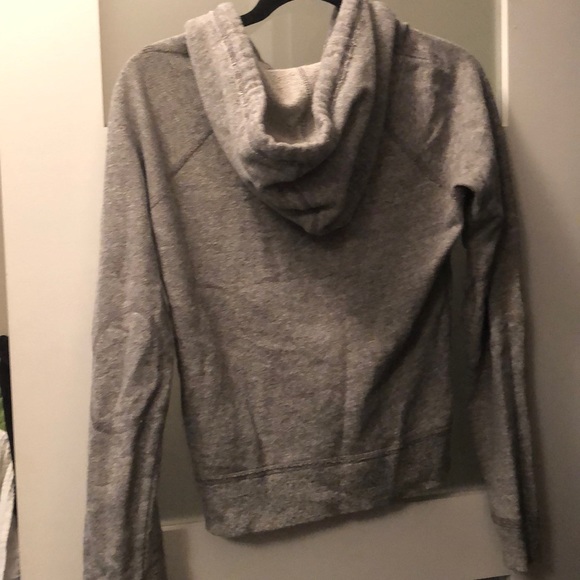 Abercrombie and Fitch small sweater - Picture 6 of 6